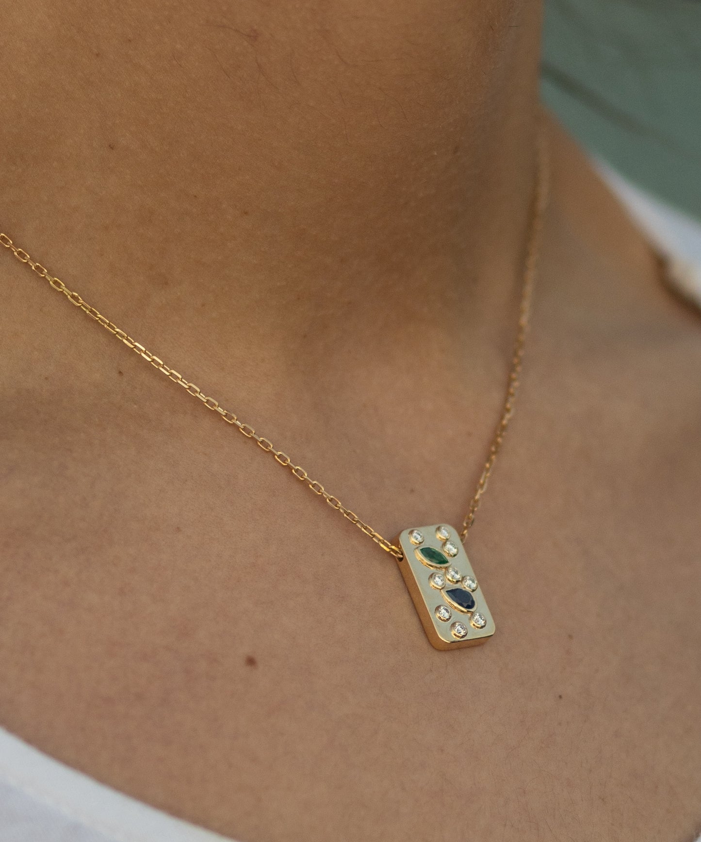 Nebula dune Necklace in Diamonds, Emeralds & Sapphires
